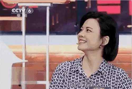 芳华原型杨慧 《芳华》原型杨慧的年轻态够绝，面部颈部零皱纹不似60岁女人