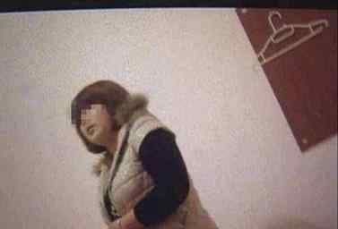 西安小姐联系方式 西安一足浴店位于村委会2楼 女老板现场揽嫖客
