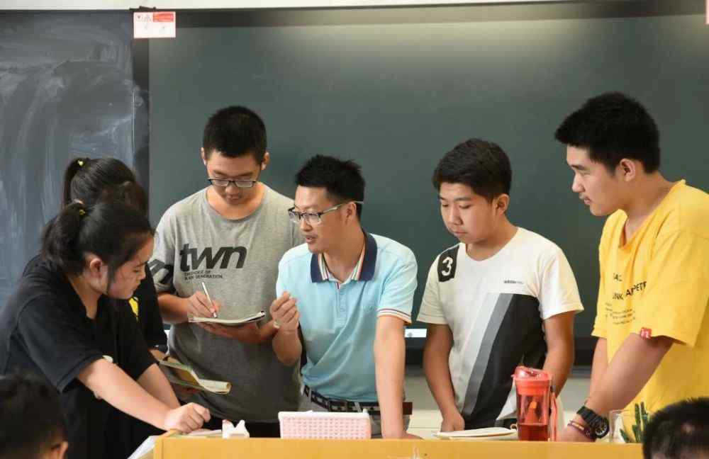 数你最红 毛昌生：“网红教师”的修炼之路｜“云教网课你最红”金奖系列