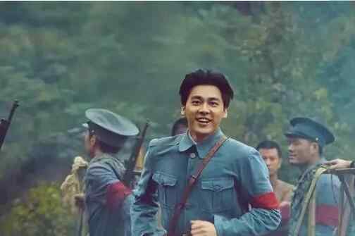 建军大业李易峰 建军大业李易峰演什么 元气与义气兼具的少年何长工来报道