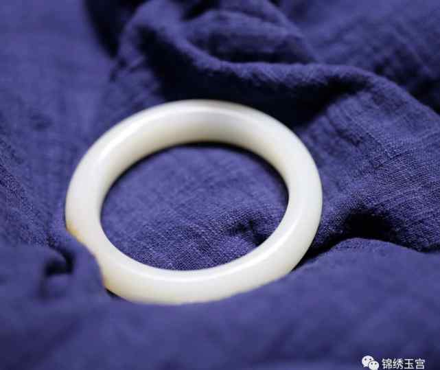 羊脂玉是和田玉嘛 羊脂玉到底是什么？几千块的羊脂玉能买吗？