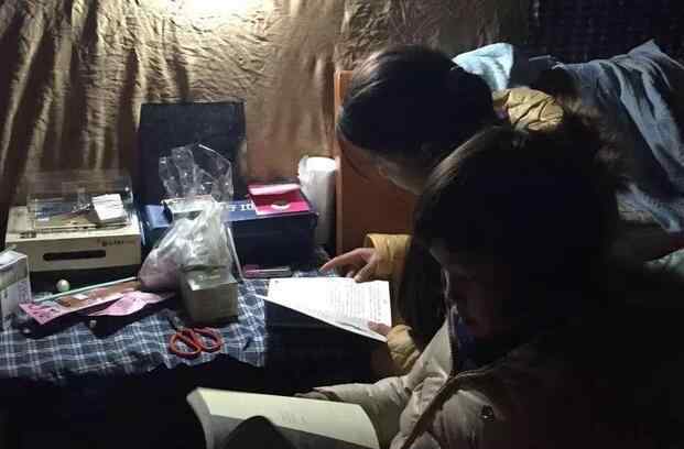 爸爸姐姐妈妈我乱 妈妈爸爸相继出走 14岁少女拉扯妹妹长大