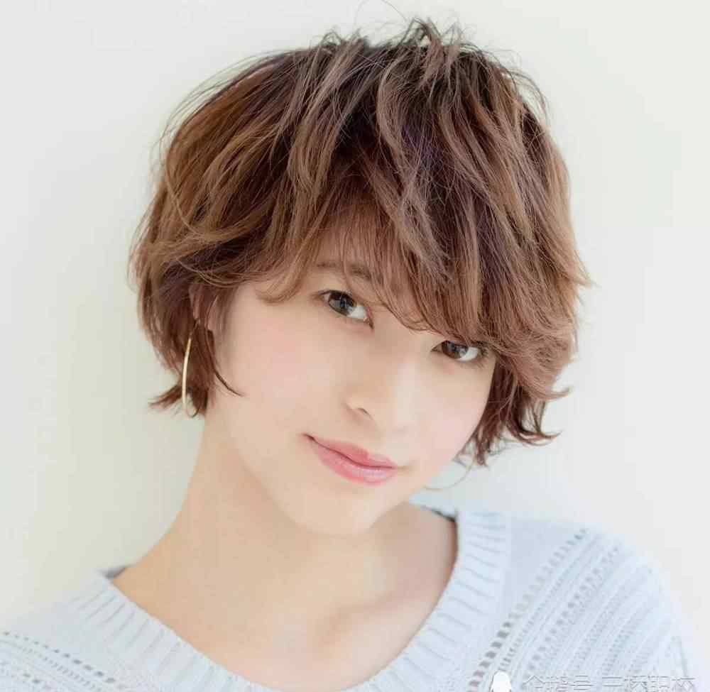 学美发去哪里学 学美发技术去哪里？三桥职校告诉你如何成为一个合格的美发师