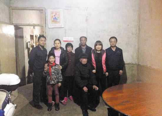 黄敬 台州一四代同堂的八口之家 兄弟妯娌从不吵架