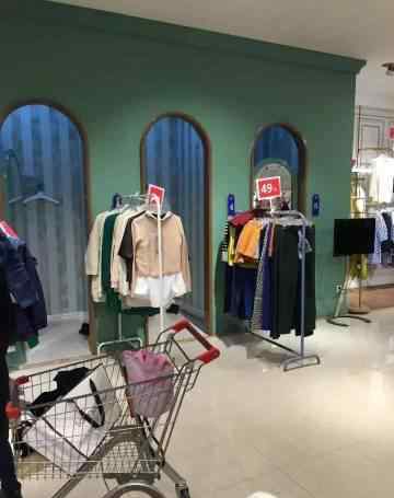 杭州服装厂拿货 一件衣服19元：杭州最全工厂店淘货攻略