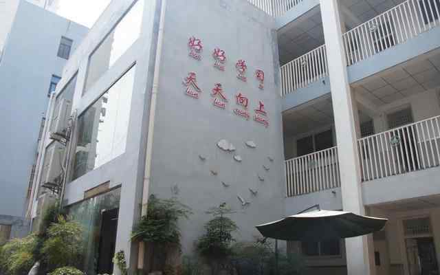 广灵路小学 上海18所抓得紧管得严的公办小学深分析！进度快、质量上乘有口皆碑！