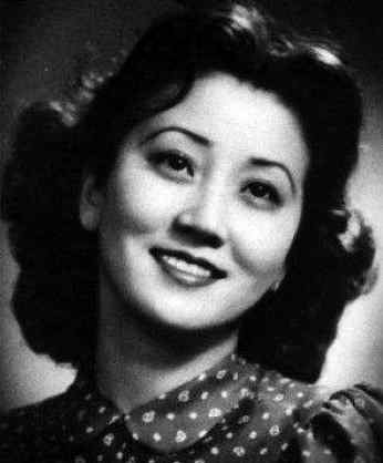 蒋英李双江事件 蒋英：嫁给干哥哥钱学森，成就学生李双江，她如何活成一代传奇！