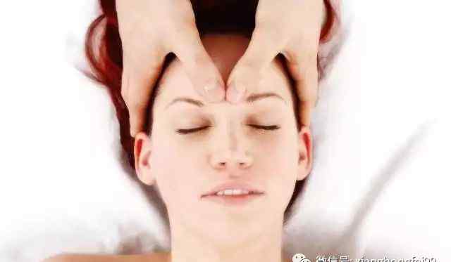 眼部护理手法 眼部护理专业手法（视频）