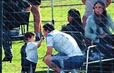 梅西年龄 梅西年龄多大了 梅西27岁生日陪儿子踢足球