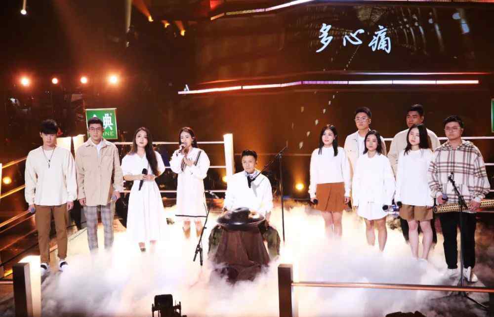 浙江卫视好声音 浙江卫视：好声音迎来九强诞生夜！谢霆锋对战策略面临考验，傅欣瑶、高睿上演“生死”决战