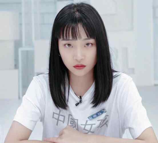 陈珏 青春有你2陈珏个人资料介绍 中国酷女孩陈珏嗓音太惊艳