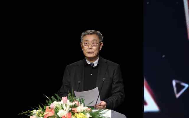 中国教育家大会 2018华人教育家大会成功举办 新鸥鹏教育集团与巴川中学均获奖
