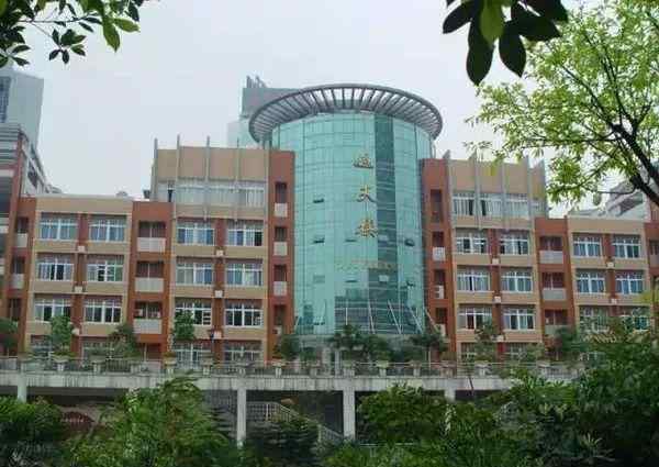 重庆十大贵族学校 重庆市“贵族”学校名单公布，曝光重庆“土壕”学费学校名单