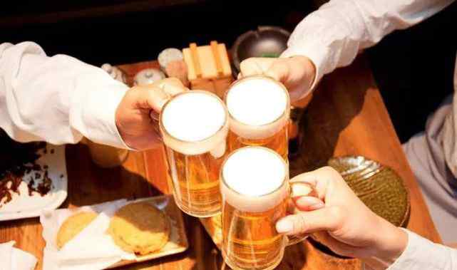 红酒热量 各种酒类包含多少热量？