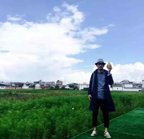 舒畅工作室 想过把工作室建在田野边么 美得一塌糊涂