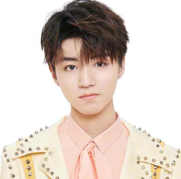三小只图片 把TFBOYS里面的“三小只”合成一张脸，效果图与杨洋神似！