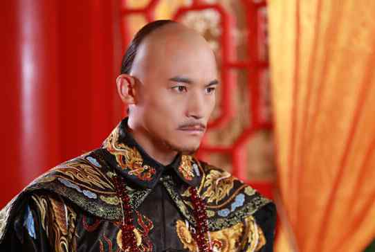 豪格是谁的儿子 豪格的大福晋，却生下了多尔衮唯一的儿子，还将其送给吴三桂抚养