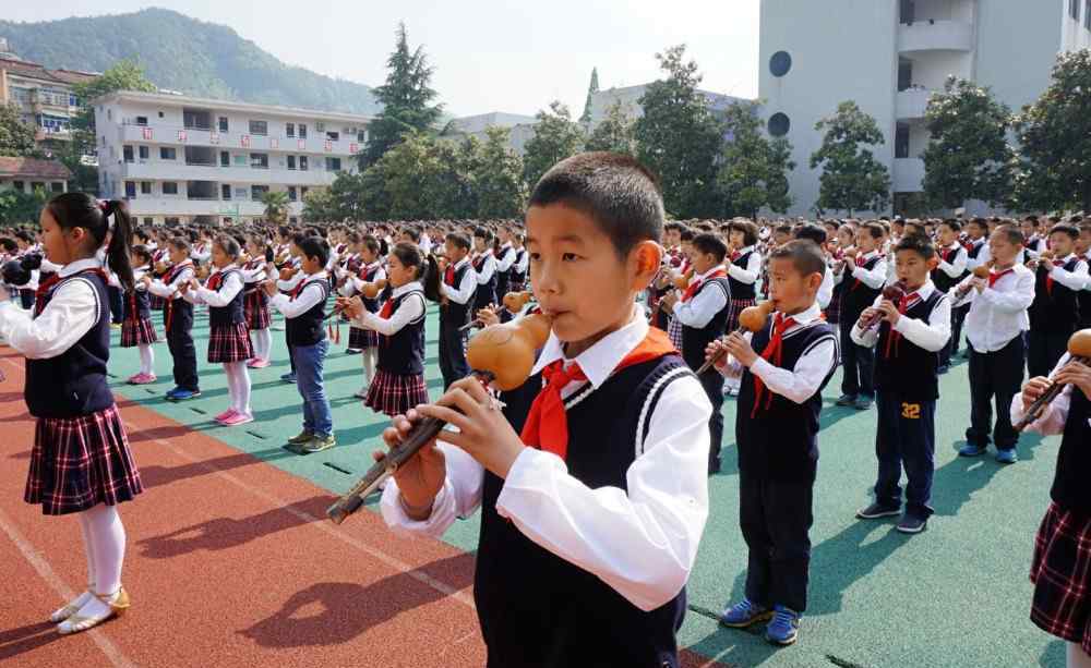 新教师法 新《教师法》规定：有三种情况的教师将被开除，家长不用再担心了