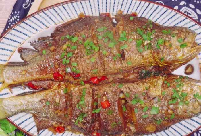 红烧大黄花鱼的做法 居家分享红烧黄花鱼的好吃做法，鲜香肉嫩又营养，孩子爱吃的美味