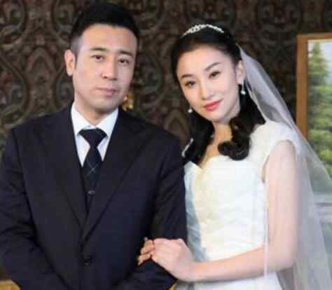 于和伟老婆和女儿 于和伟老婆照片曝光，怪不得于和伟偷腥王丽坤，差距不是一般大啊