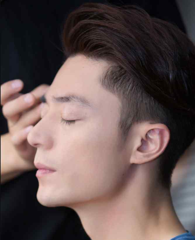 王小橙 《如懿传》中13位嫔妃外的演员，古现代装大赏，李玉竟然这么帅