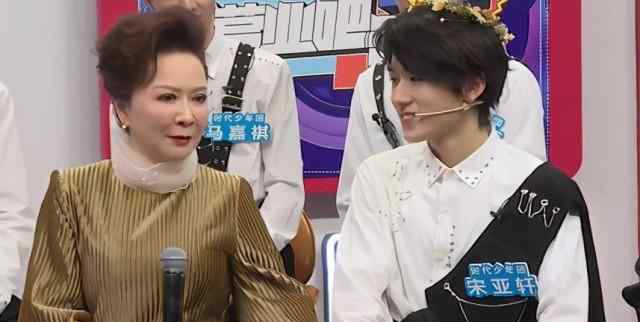 蔡明的儿子 隐藏了整整33年，蔡明儿子身份终于曝光，竟是我们熟悉的他！