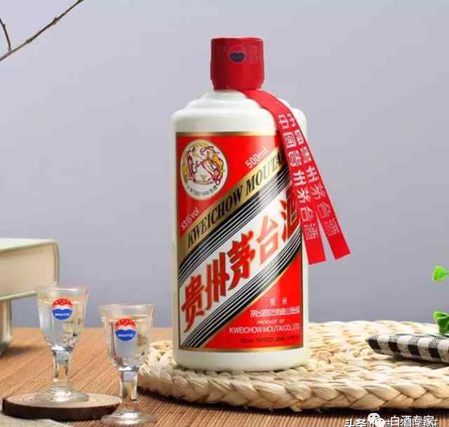 茅台杯子是多少毫升 六条茅台酒冷知识：茅台酒为什么是53度？一瓶能倒多少杯？