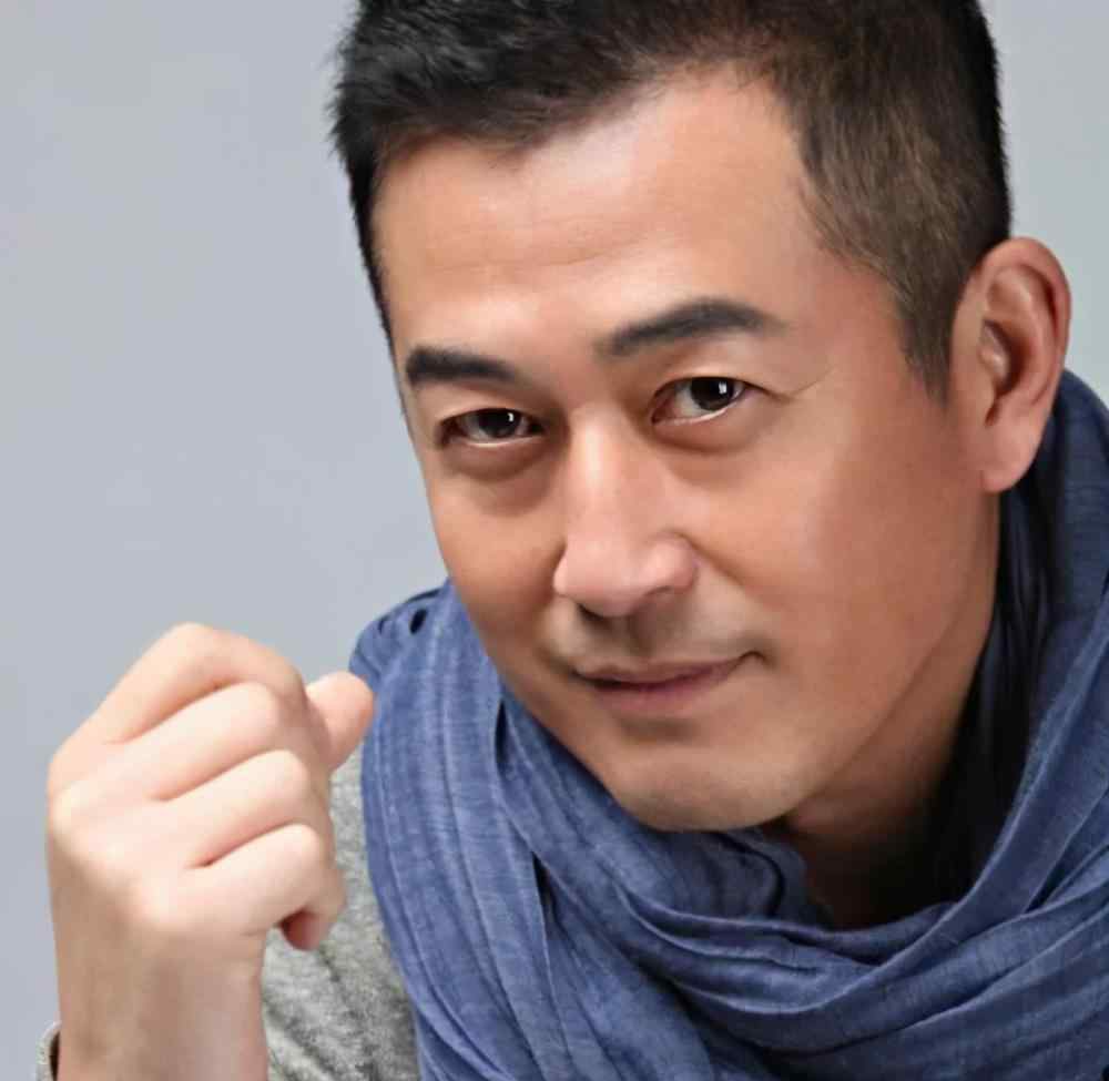 张定涵 主动示爱王志飞，住出租屋与继子相处融洽，今张定涵被丈夫独宠