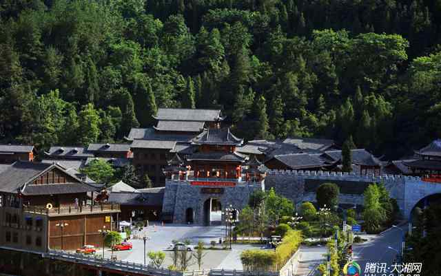 原生态旅游 酉阳风景秀丽 是“中国原生态旅游胜地”