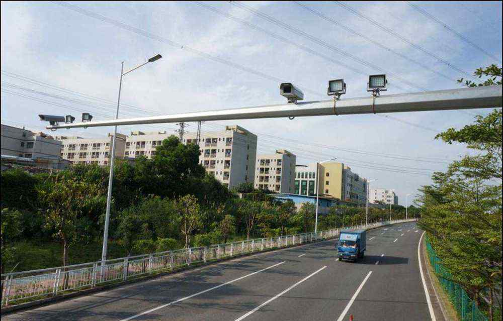 违章短信通知30天处理 汽车违章多久才会收到短信？交警：超过这个时间，就可以放心了