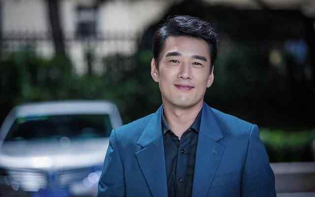辛月 于震：家暴致前妻流产，二婚娶小13岁辛月，如今是3个孩子的爹