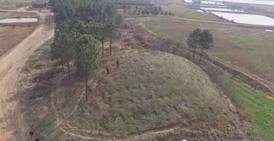 包山大冢探索发现 湖北包山大冢，每天上万人围观，一个深到盗墓贼都崩溃的古墓