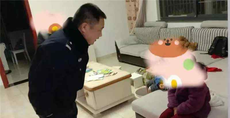 民警收到“带血”求救纸条 枪支上膛冲进民房……知道真相后懵了！