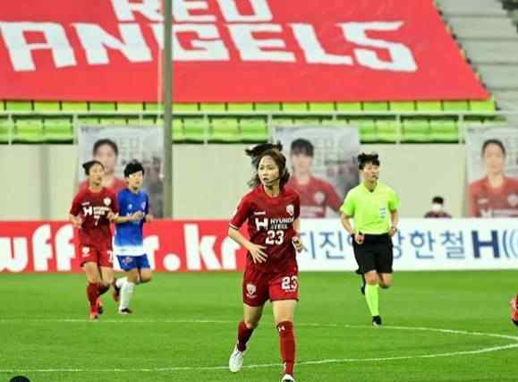 李玟娥 韩国女足国脚李玟娥迎30岁生日，媒体：亚洲足球女神越来越美