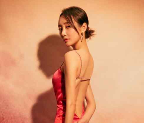 李纯王鸥对比照片 王鸥和李纯怎么那么像 她们两个人是什么关系