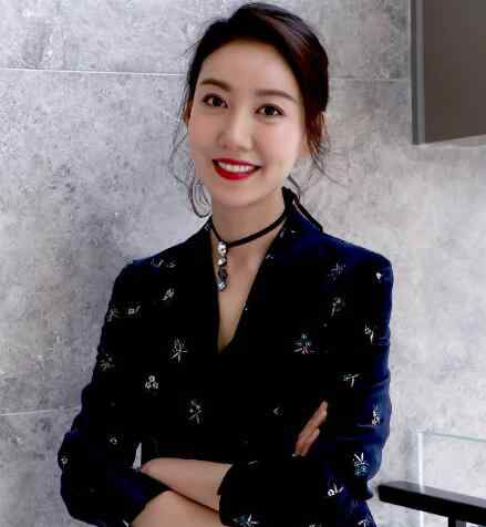 高露个人资料 高露老公个人资料介绍 想不到女神在戏外早已结婚生子