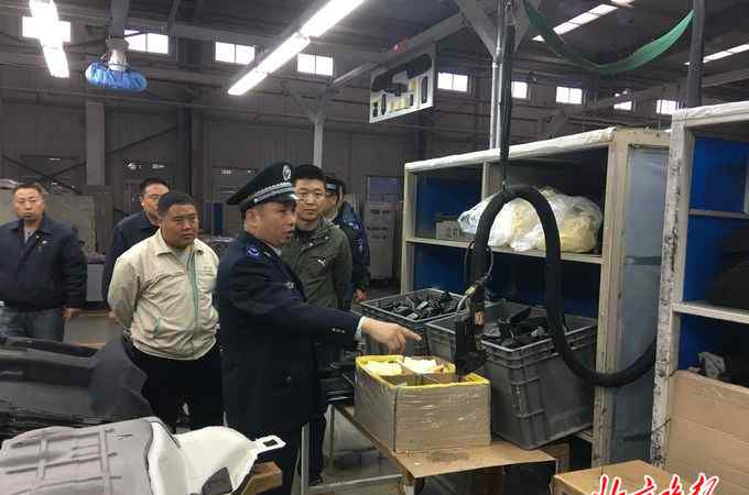 温武瑞 京津冀环保厅局长详解大气治污攻坚：整治12万家企业 问责3700余干部