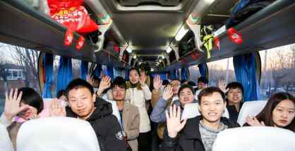 橙色大巴 让团圆不缺席，猎豹移动橙色大巴暖心“启橙”