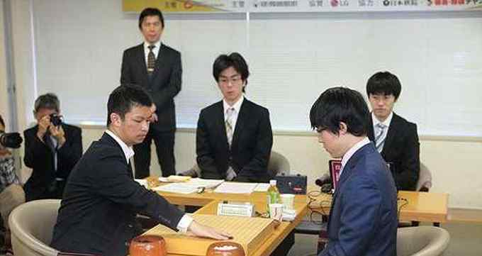 谢尔豪 中国第20位围棋世界冠军产生 19岁谢尔豪“加冕”成功