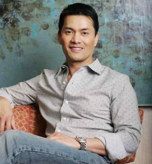 吕良伟邝美云 吕良伟：与周海媚是错误，邝美云是劫，三婚娶富婆今身价上亿