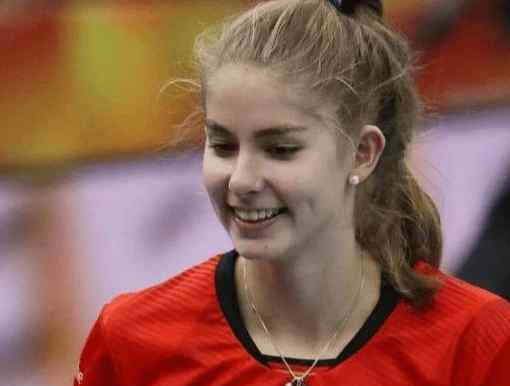 德国女排 德国女排新晋女神！长相酷似“洋娃娃”，年仅21岁，身高1米82