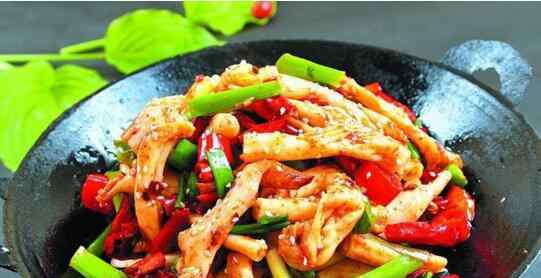 中国十大禁菜 中国十大禁菜之脆鹅肠，从活鹅肛门扯出肠子做菜