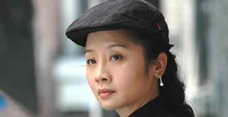 演员王新军 将王新军捧红却被抛弃，虽没有完美婚姻，但女儿拒认秦海璐当后妈