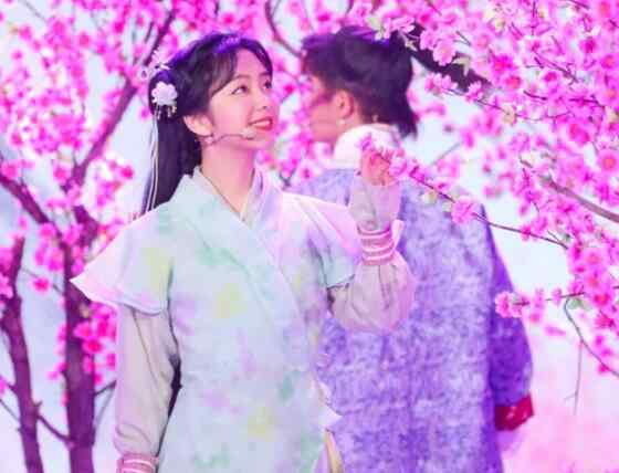 任嘉伦的歌曲 快乐大本营任嘉伦谭松韵唱了什么歌 再现仙剑经典造型