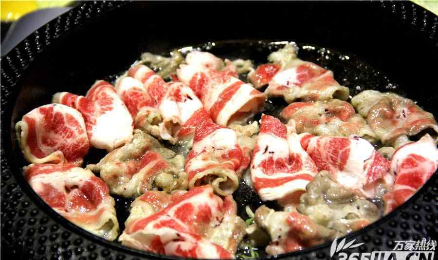 日式牛肉火锅 合肥築地渔屋新推暖冬美食 牛肉火锅上演地道日式吃法