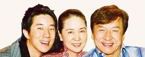 陈佩斯母亲 陈佩斯祖孙三代像3胞胎，这两位长相隔代遗传，害苦了自家外孙