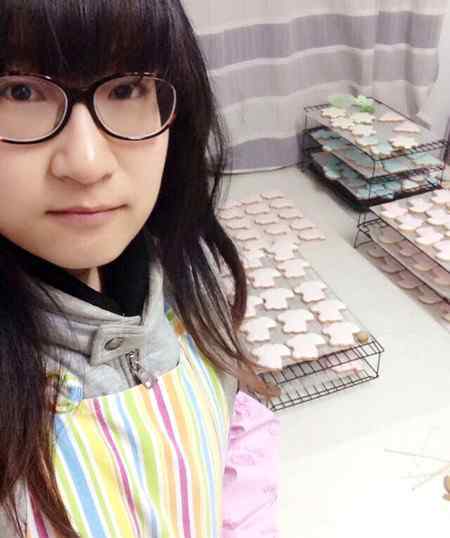 翻糖蛋糕图片 合肥80后姑娘玩转翻糖蛋糕梦 称只要有图蛋糕就能照做