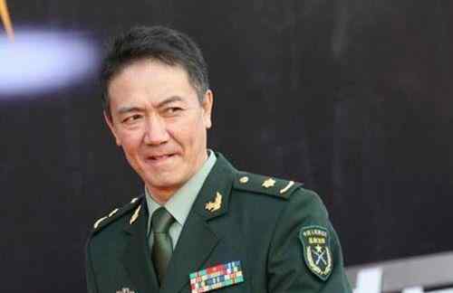 陈凯歌的侄子 她是国家一级演员，还是李幼斌的亲姐姐，演戏多年拒绝与弟弟合作