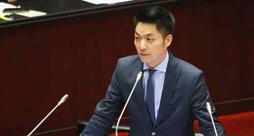 蒋万安 提案要“革爷爷的命”，蒋介石曾孙蒋万安什么骚操作？