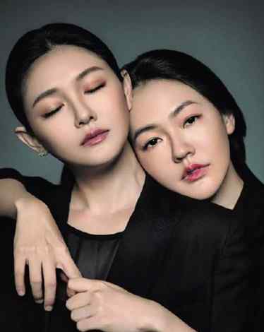 小s父亲 大小S父亲酗酒家暴 姐妹性格或与生父有关文章配图